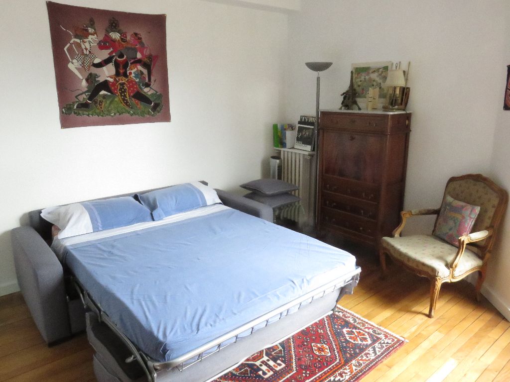 Appartement d'hte - Canap converti en lit 2 places trs confortable