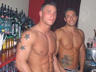 Raidd Bar : Barmen