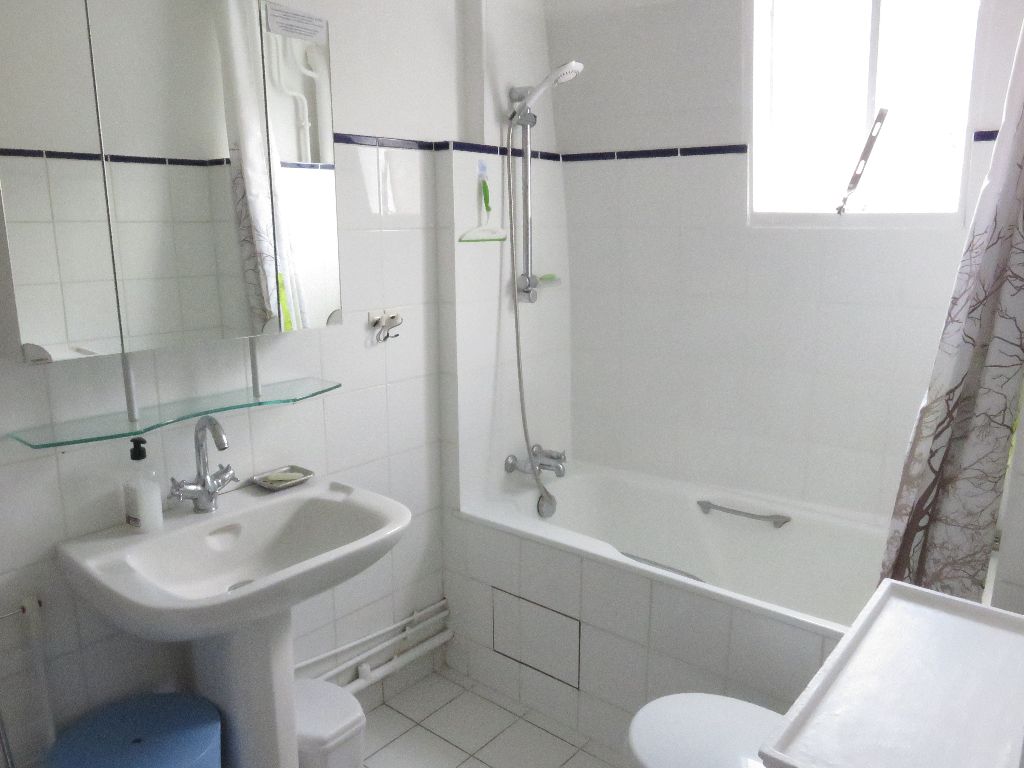 Appartement d'hte - Salle de bain avec lumire naturelle