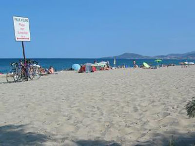 Playa naturista del Tech