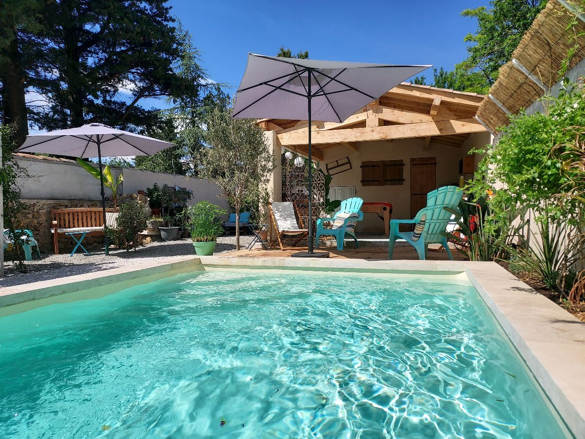 Le 1852 - self catered and clothing optional rental