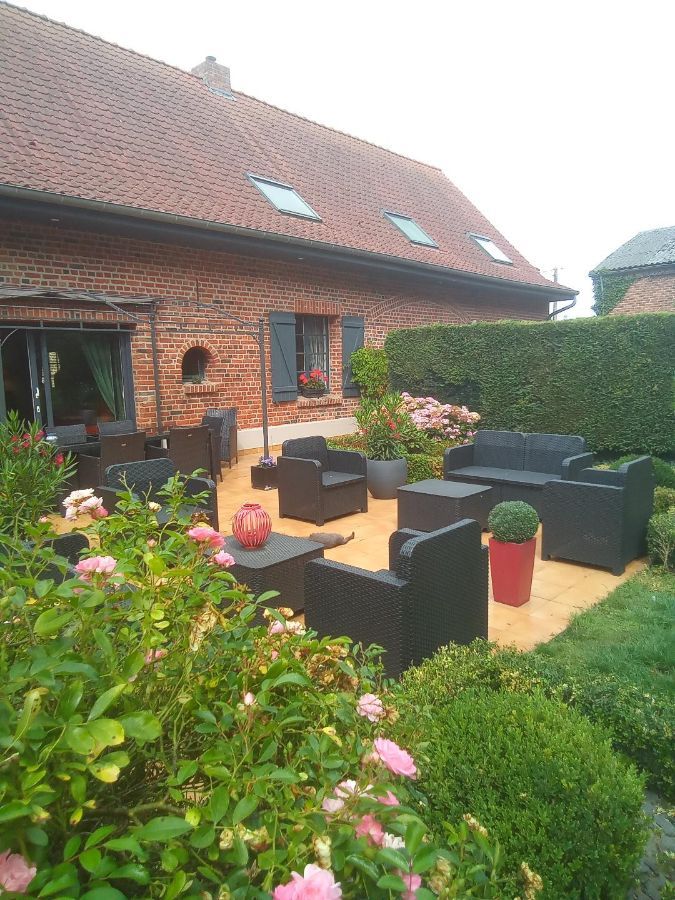 At the foot of the Flanders mountains At the foot of the Flanders mountains