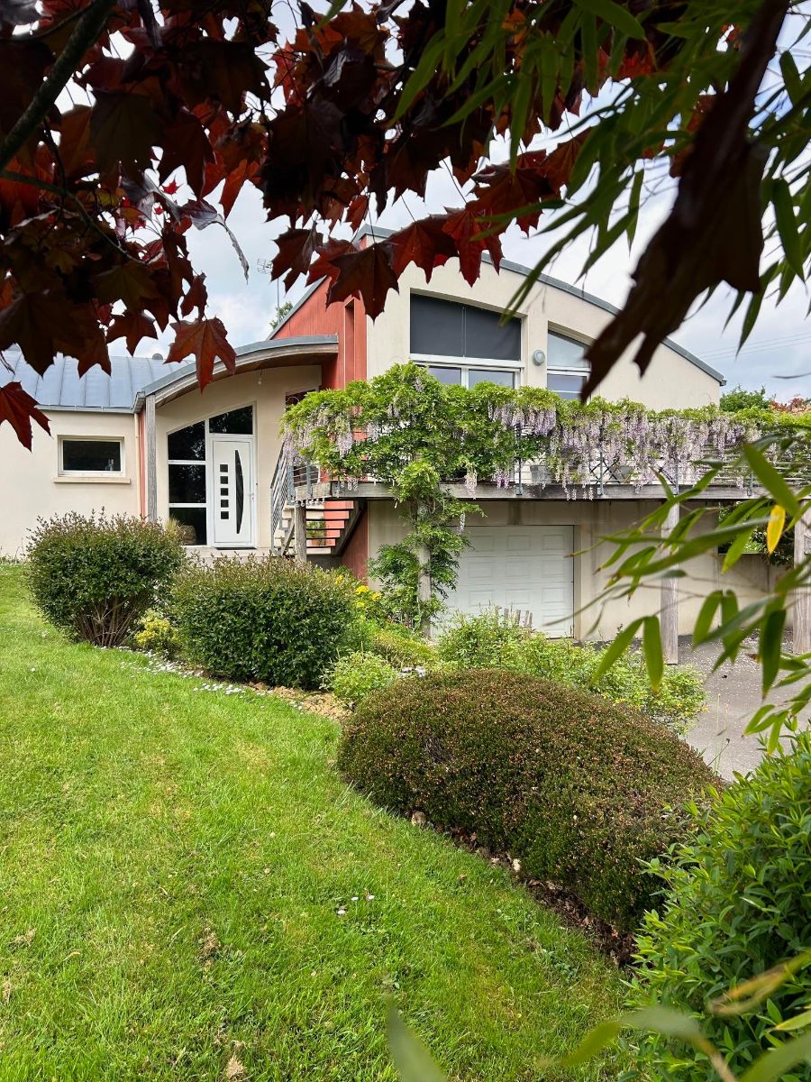 DE KAMER VAN KERLY, 10 MINUTEN VAN DE STRANDEN, RUSTIG, MASSAGE, WIFI, BRETAGNE