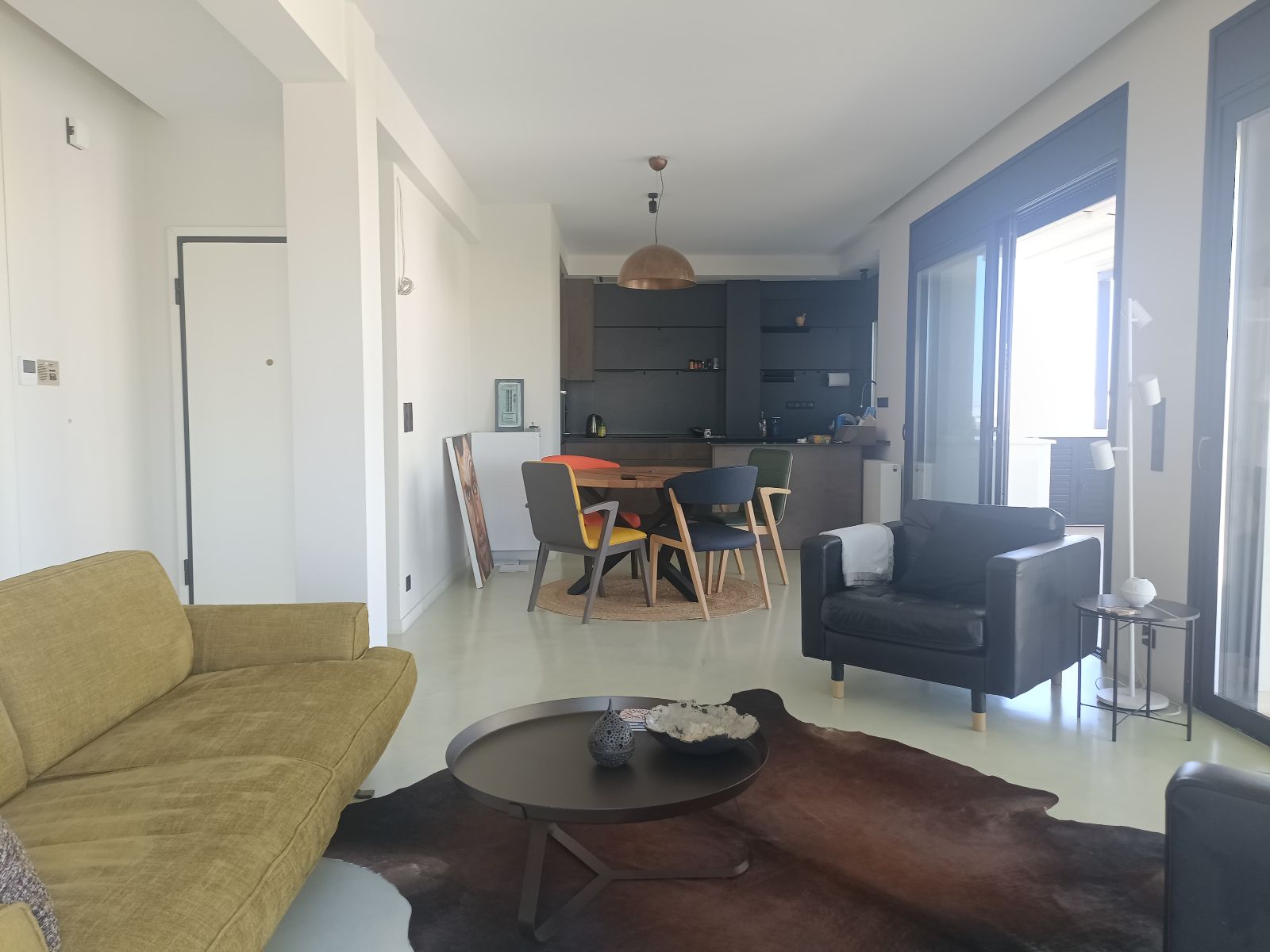 Stay in Athens – with 2 cheeky, friendly guys Stay in Athens – with 2 cheeky, friendly guys