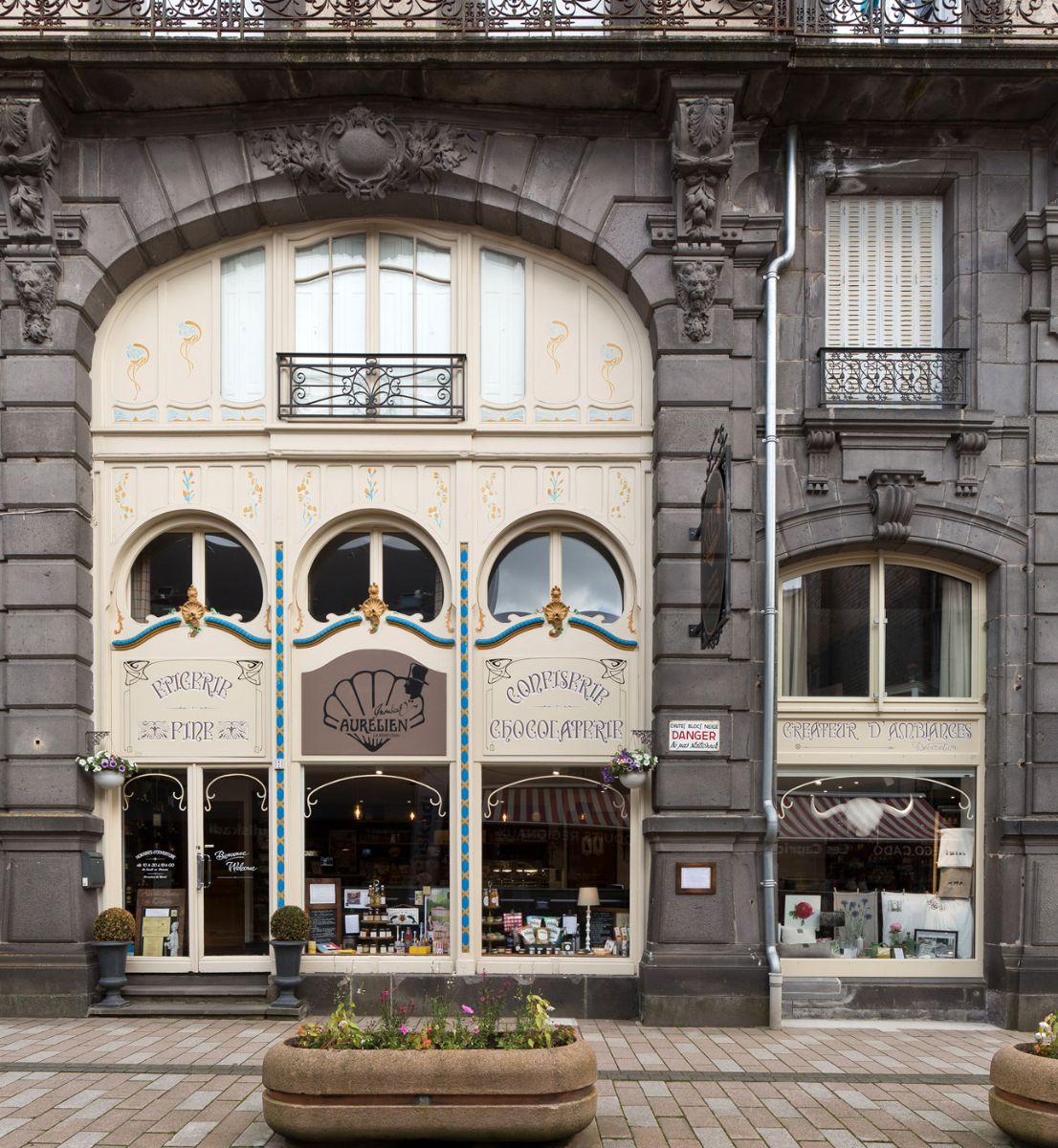 Le bistrot de Monsieur Aurélien Le bistrot de Monsieur Aurélien