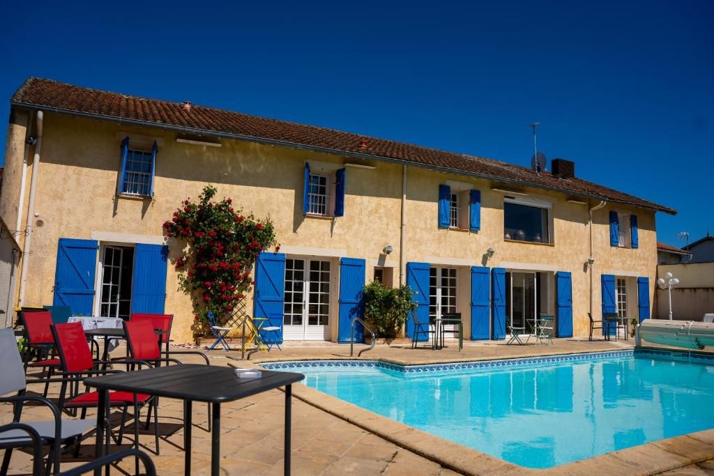 Les Martinets - An anglo-french Bed & Breakfast nestled deep in South-Western France
