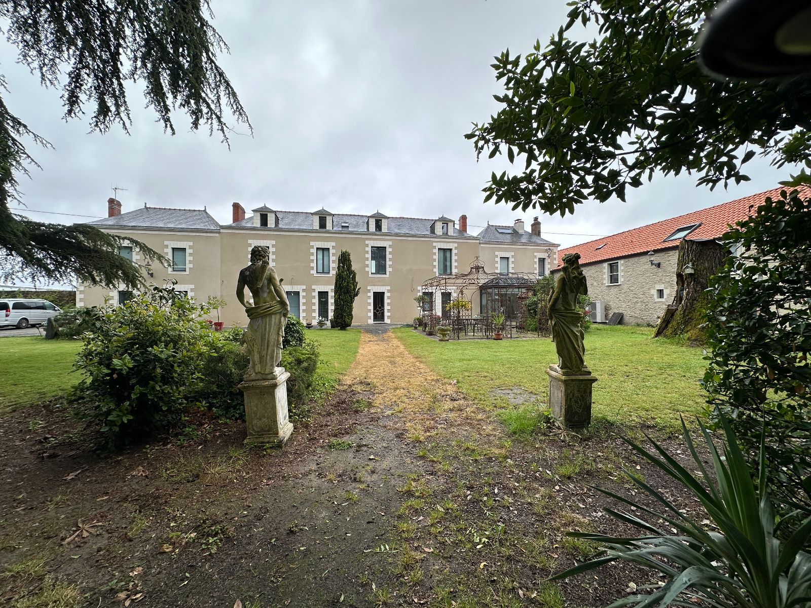 Nest of Creation: Bed and Breakfast and Vacation Rentals