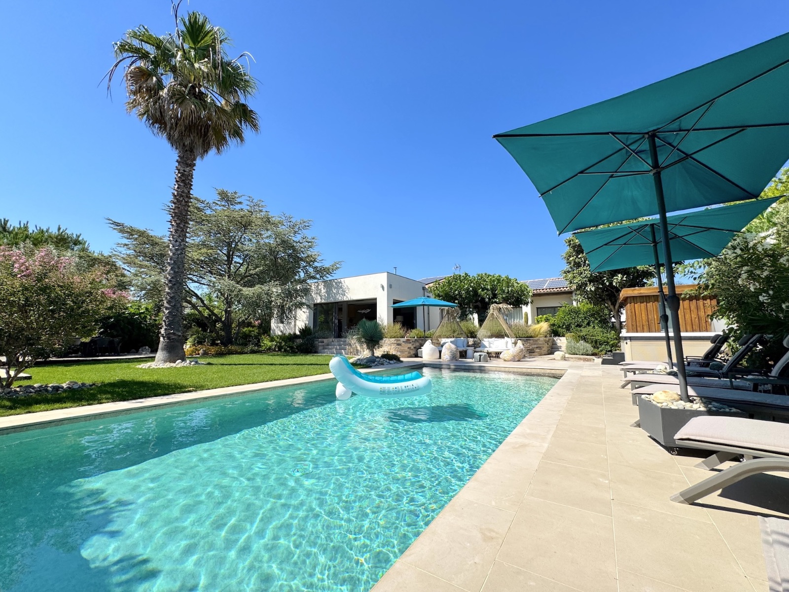 Villa Balao - Exclusive Gay Guesthouse - Archipel de Thau Villa Balao - Exclusive Gay Guesthouse - Archipel de Thau