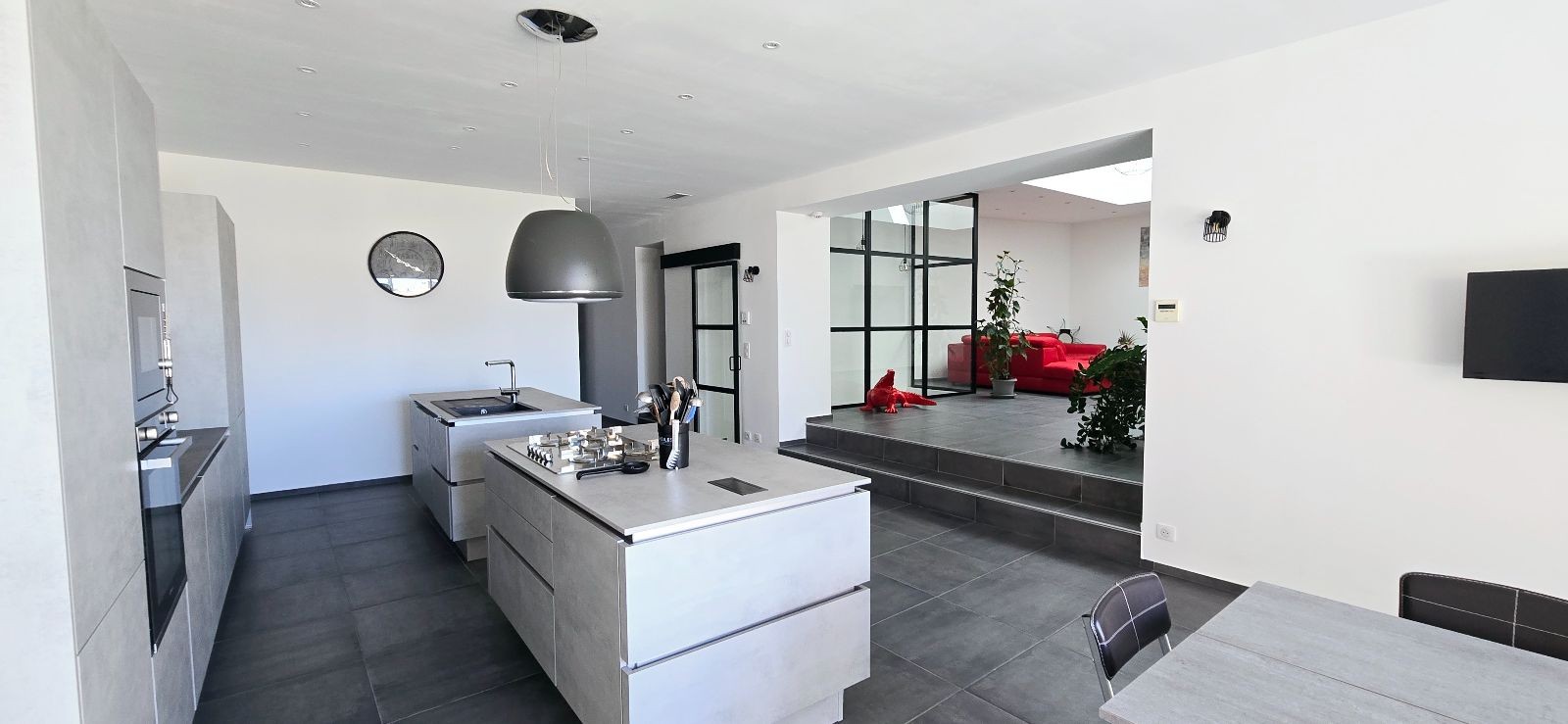 Caroline Renoux, votre conseillère en immobilier dans le Luberon Caroline Renoux, votre conseillère en immobilier dans le Luberon