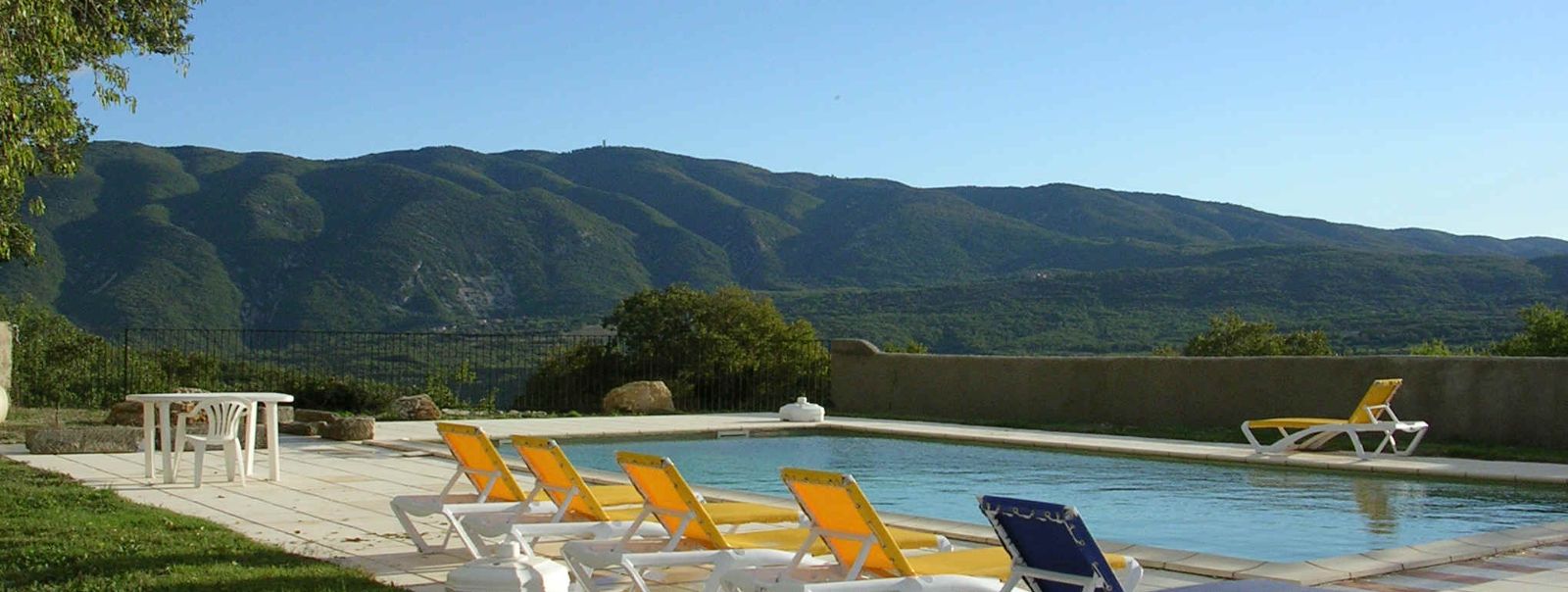 Les Laurons Les Laurons