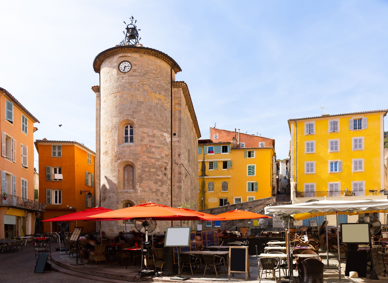 Apartment in the historic center of Hyres