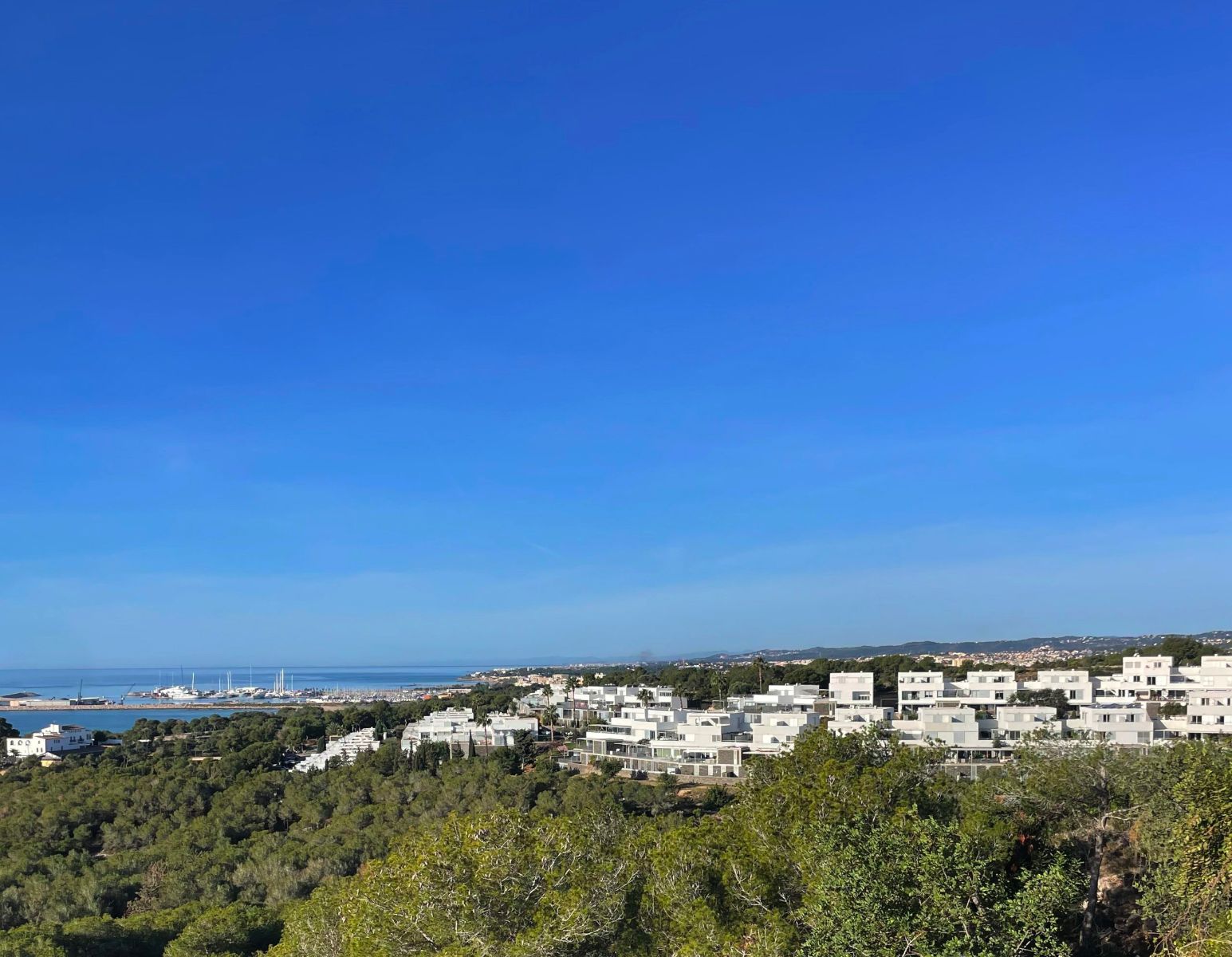 New and unique ! Casa de Mar - Double bedroom to rent only 10 minutes by foot from playa Muerte! New and unique ! Casa de Mar - Double bedroom to rent only 10 minutes by foot from playa Muerte!