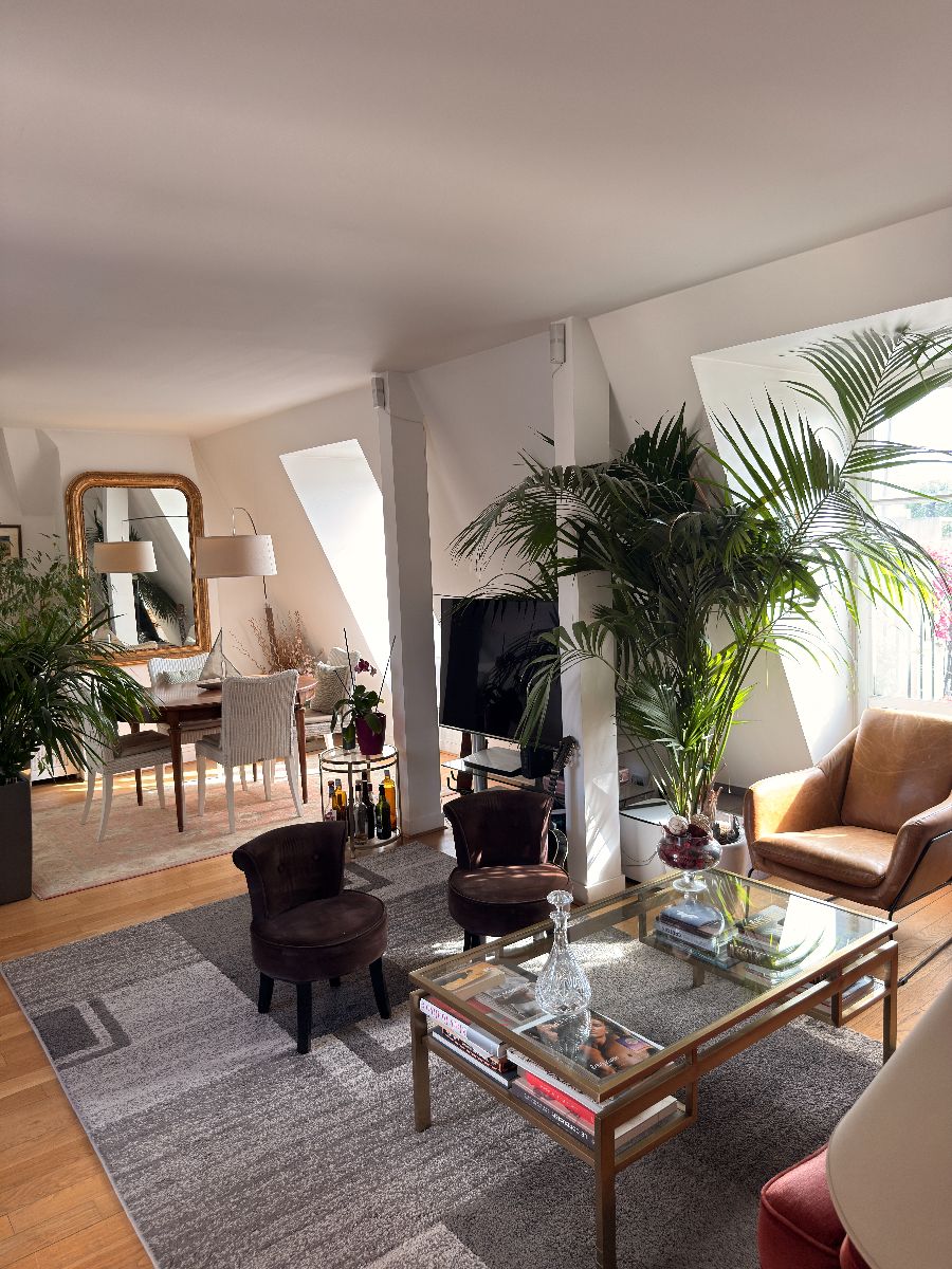 Paris Chic et Sensuel Paris Chic et Sensuel