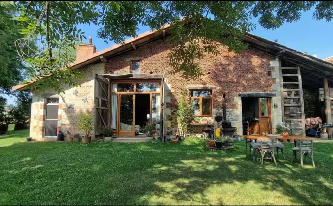 Ferme en Tuiles - Gite gay naturiste