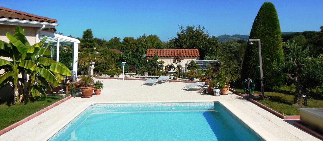 Pensionen mit FKK-Swimmingpool Pensionen mit FKK-Swimmingpool