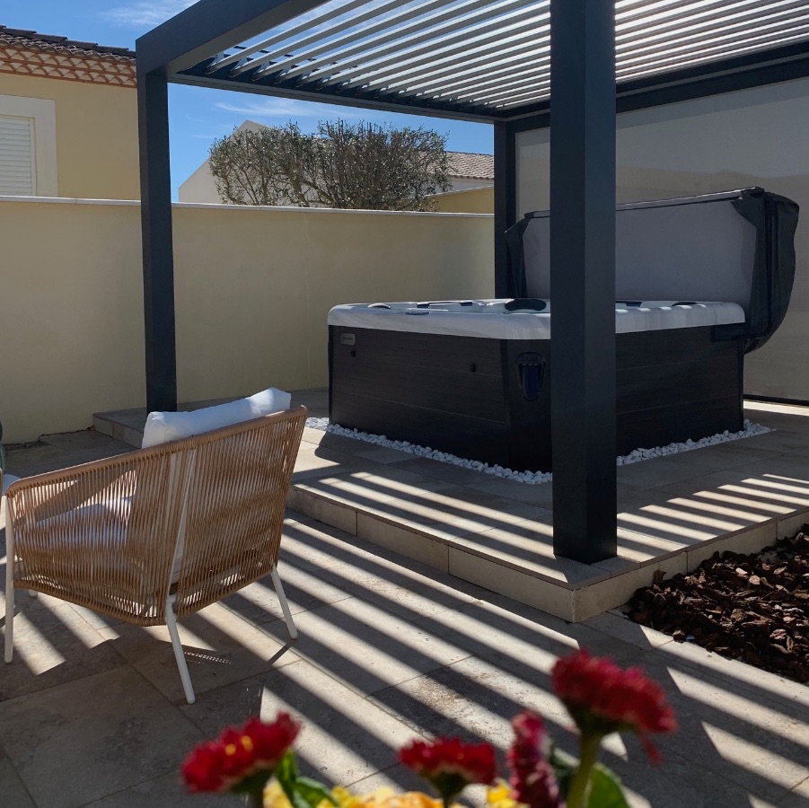 Chez Thierry - chothing optional B&B