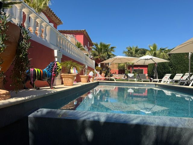 La Villa Rouge - Gay Guesthouse Saint-Tropez La Villa Rouge - Gay Guesthouse Saint-Tropez