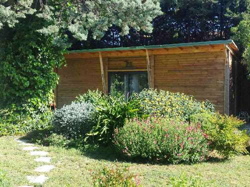Le Chalet des Canarils, piscine et naturistes bienvenus Le Chalet des Canarils, piscine et naturistes bienvenus