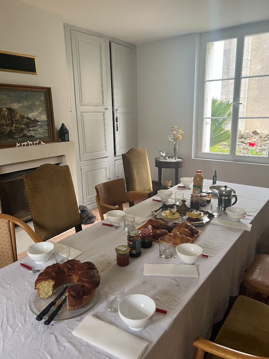 Petit Déjeuner Petit Déjeuner