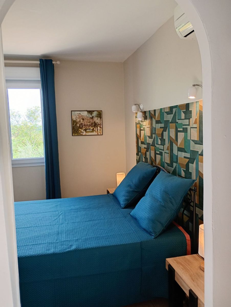 Chambre cosy spacieuse Chambre cosy spacieuse