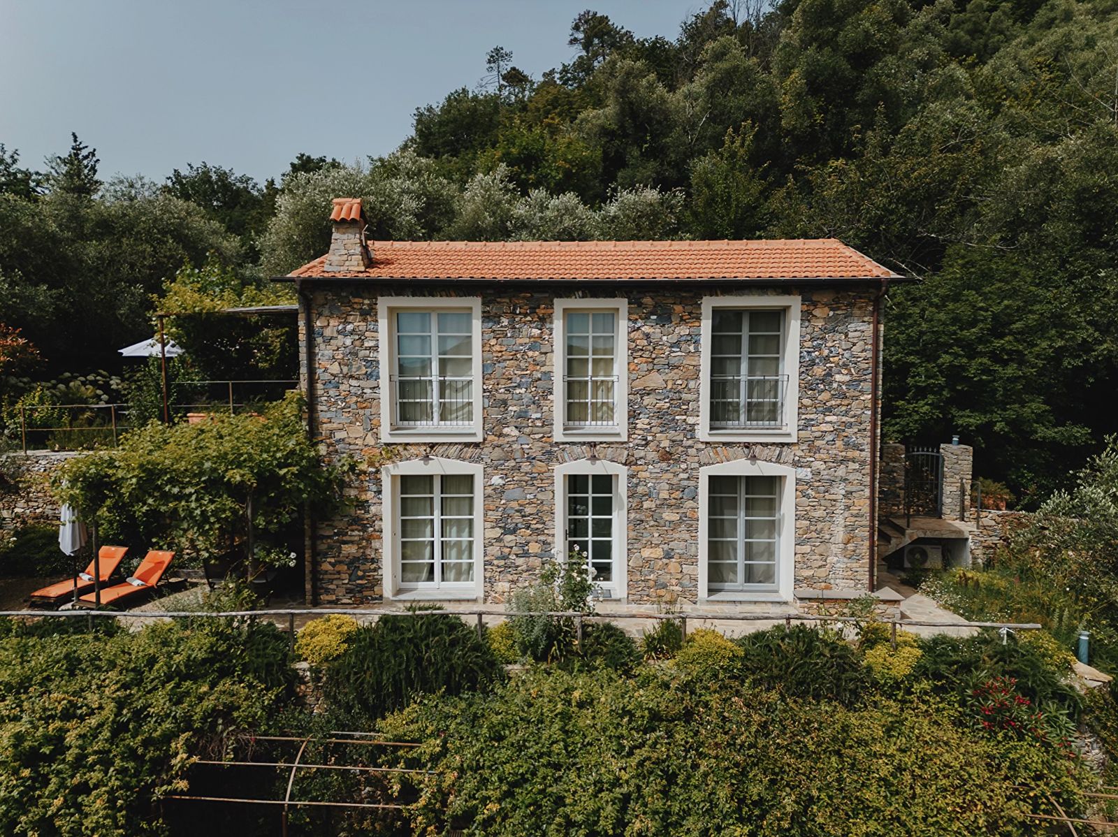 VILLA BARCA - LA FORESTERIA FEATURING TWO SUITES VILLA BARCA - LA FORESTERIA FEATURING TWO SUITES