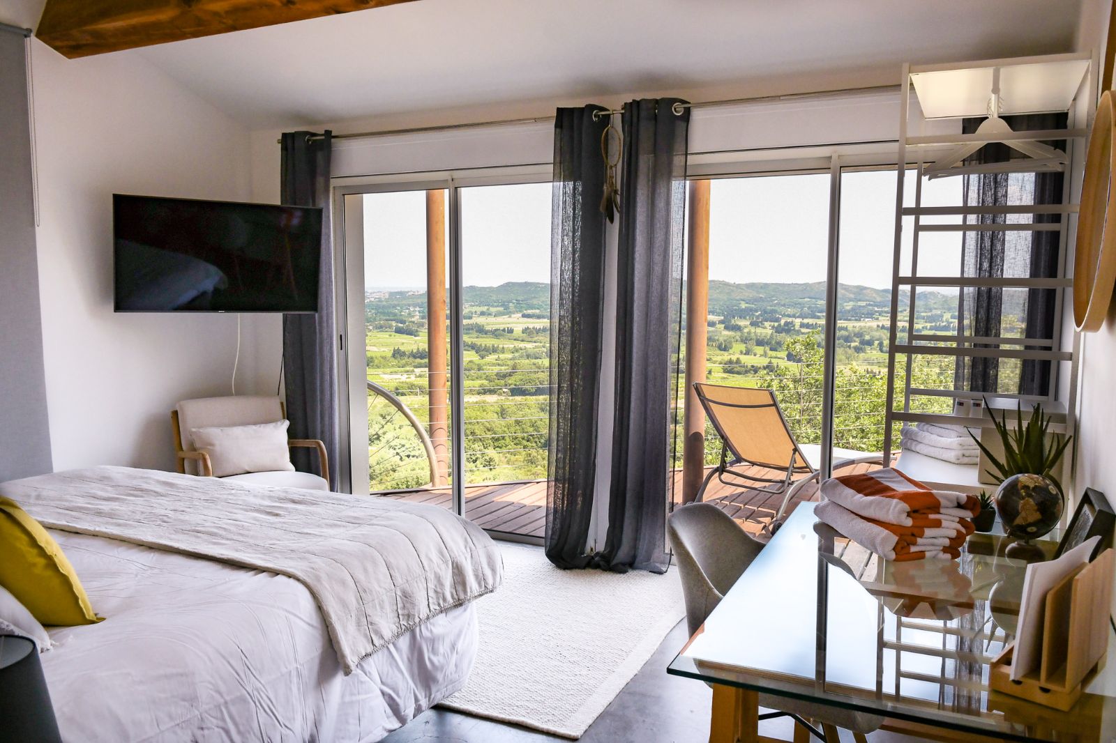 Chambre Safari- Lit King size - Acc�s terrasse panoramique et piscine