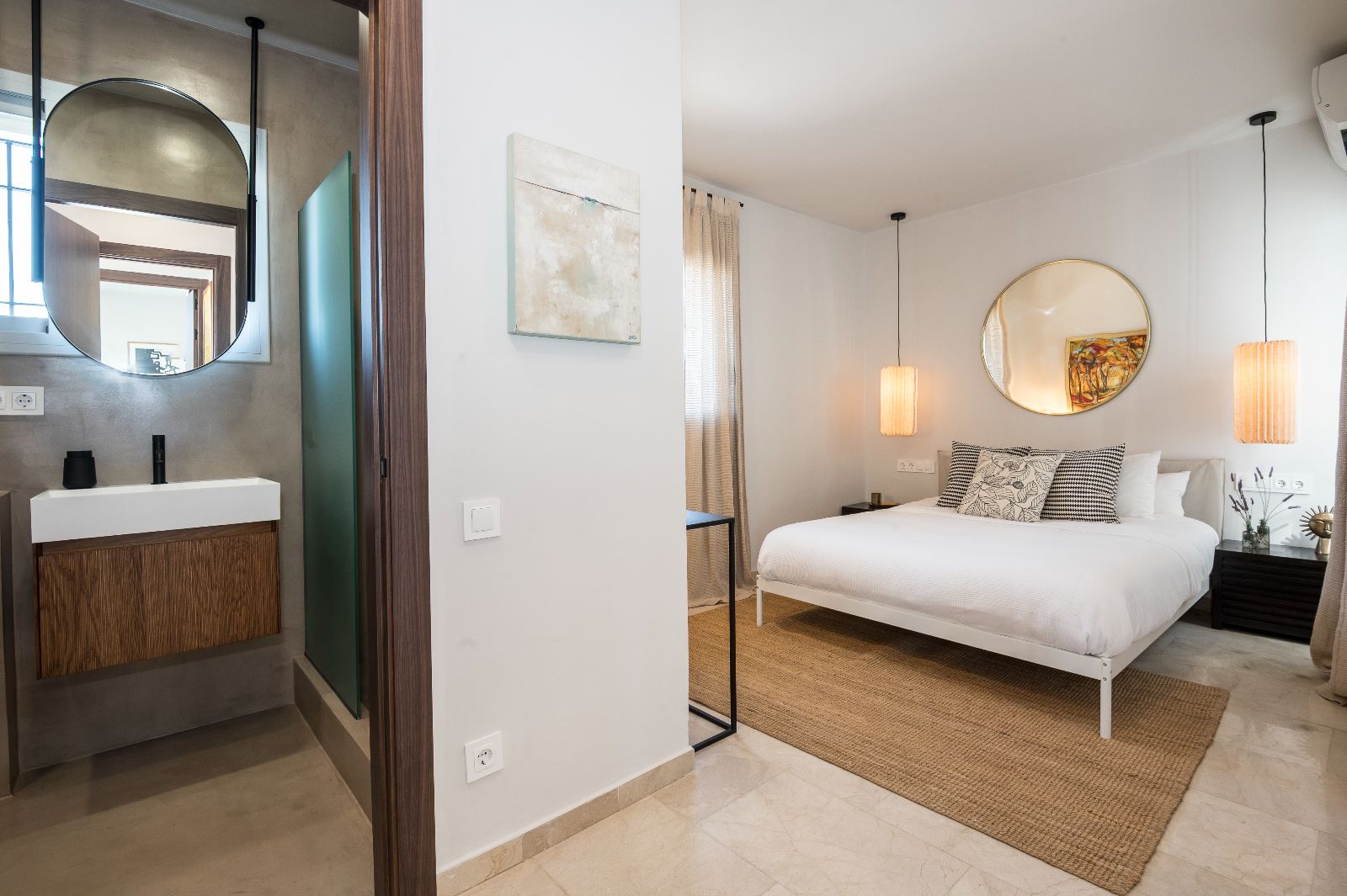 Premium Ensuite - Mountain View