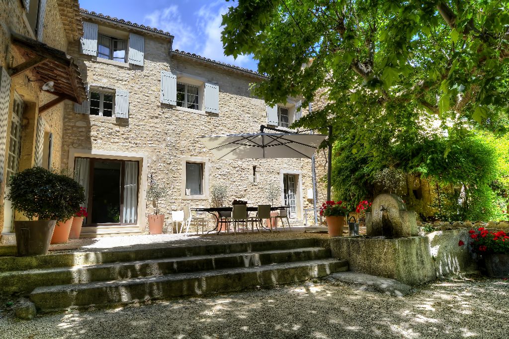 Cours Fontaine du Prieuré La Madelène Cours Fontaine du Prieuré La Madelène