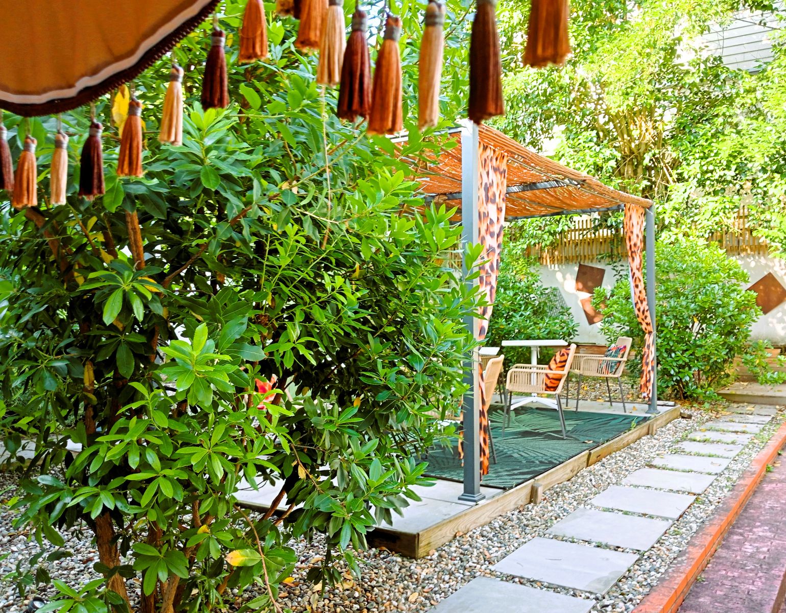 jardins et petit-déjeuner d'été jardins et petit-déjeuner d'été