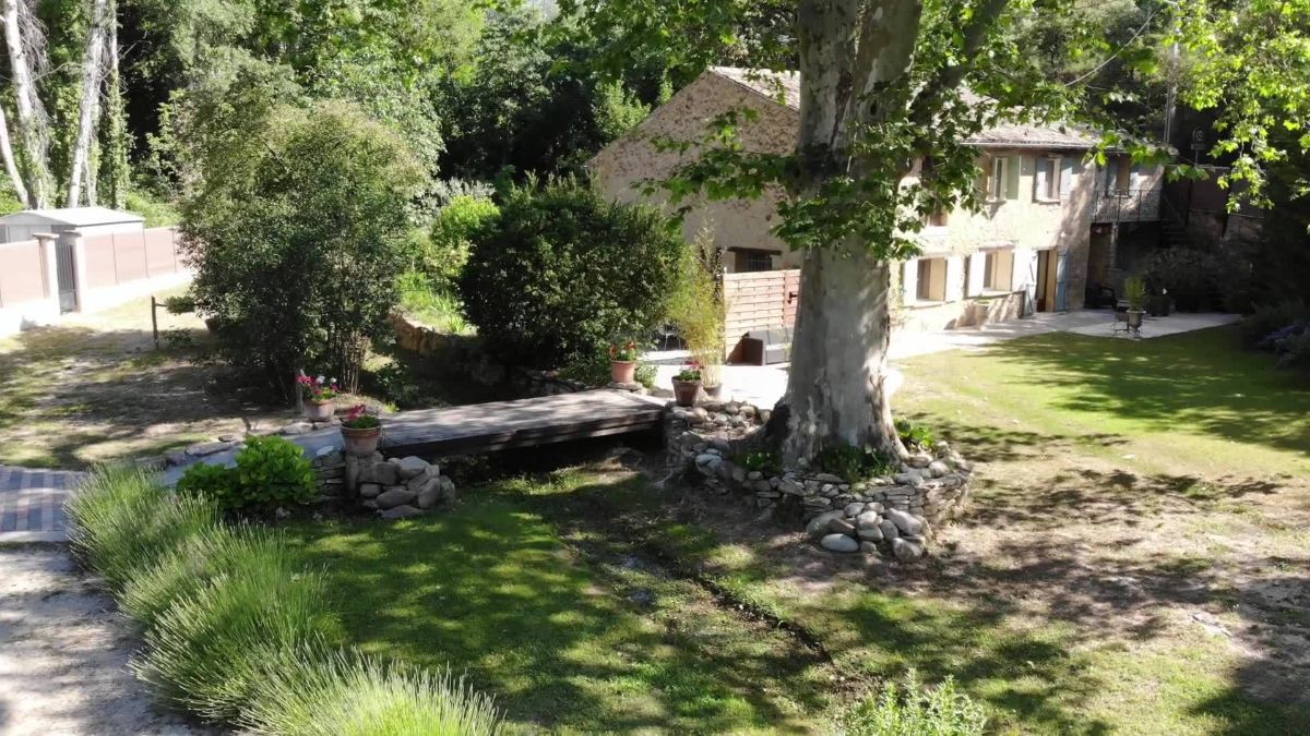 Le Mas aux Aromes Le Mas aux Aromes