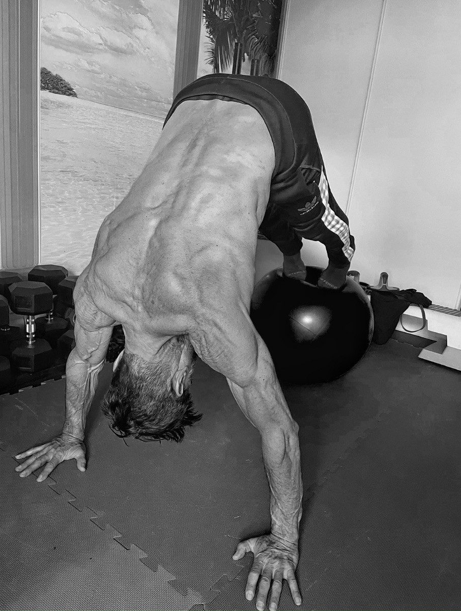 Exercices poids de corps ou avec charges tout est possible 