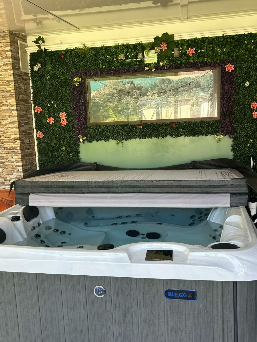 SPA int�rieur disponible en sus