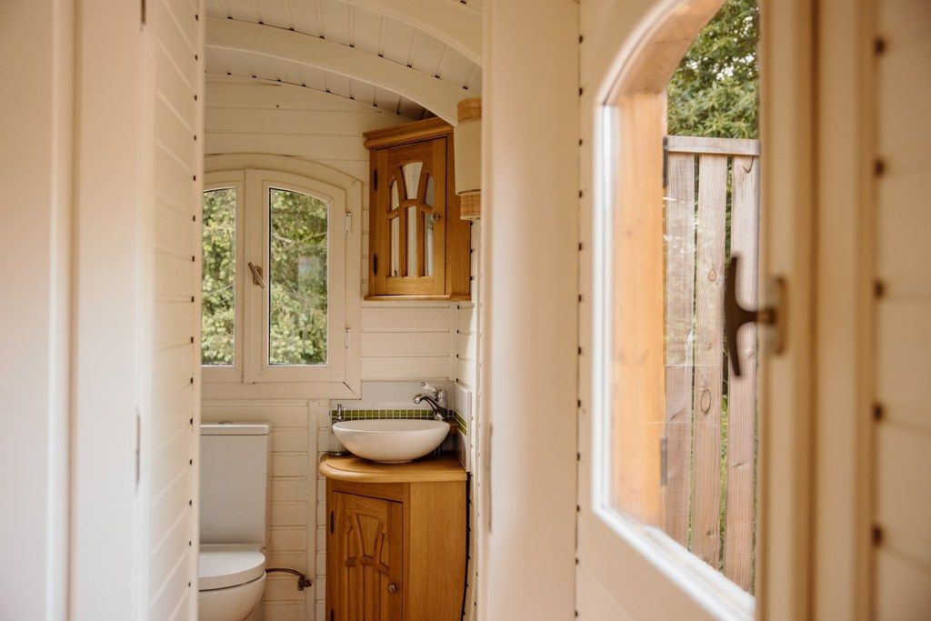 Salle douche WC Roulotte ''Capucine''-Bourousais 35