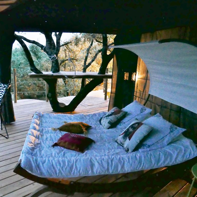 Sous les étoiles saison chaude seulement Sous les étoiles saison chaude seulement