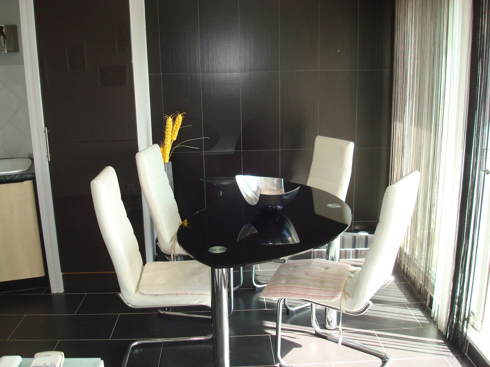 LES MARQUIS LES MARQUIS