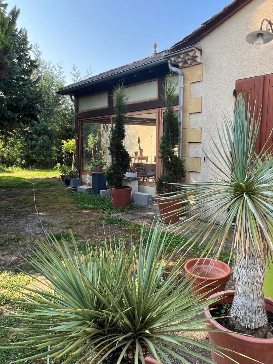 La véranda côté extérieur La véranda côté extérieur