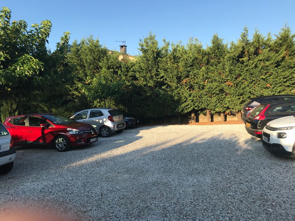 parking privée et gratuit parking privée et gratuit