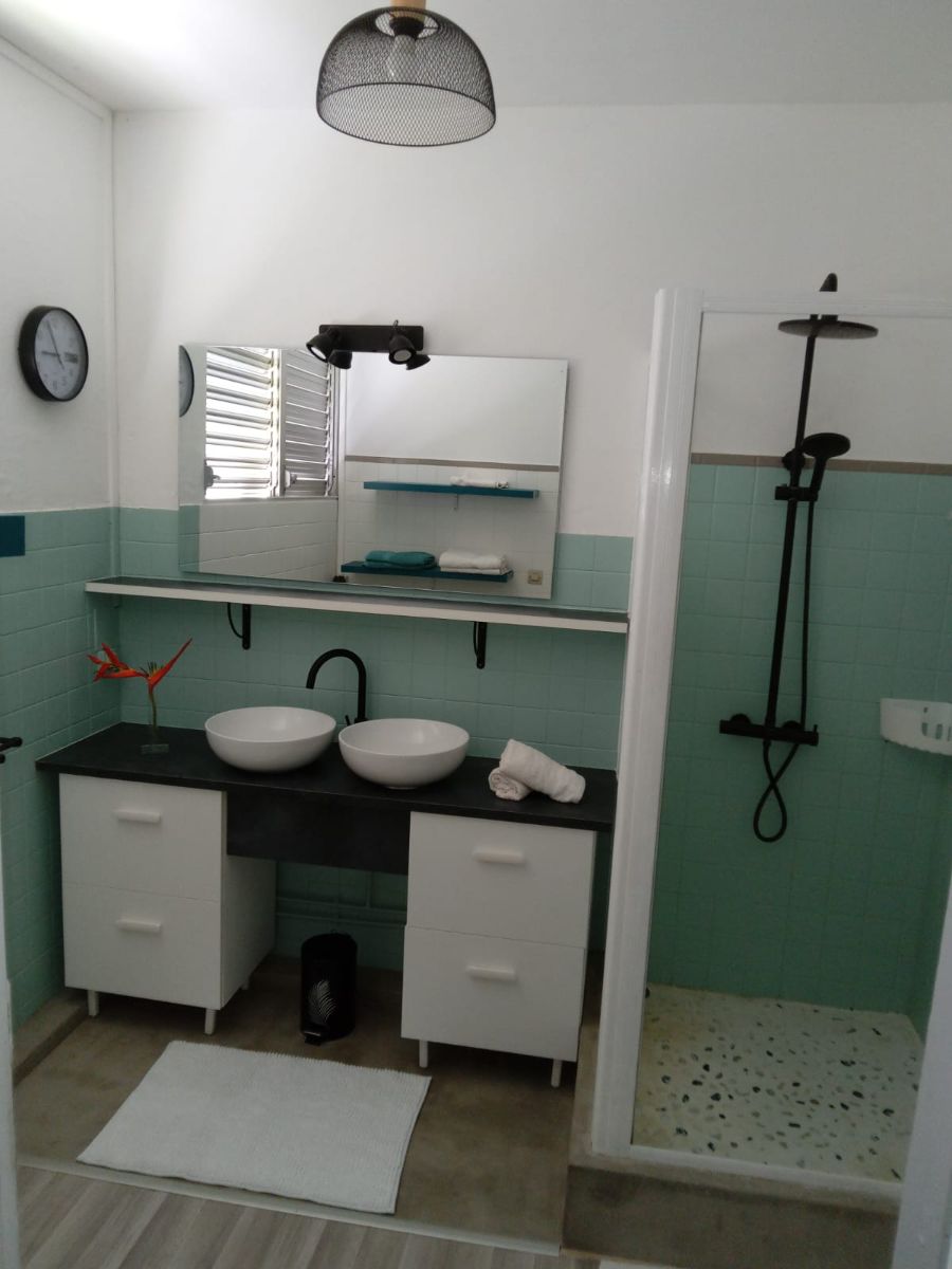 La salle d'eau de la VILLA La salle d'eau de la VILLA