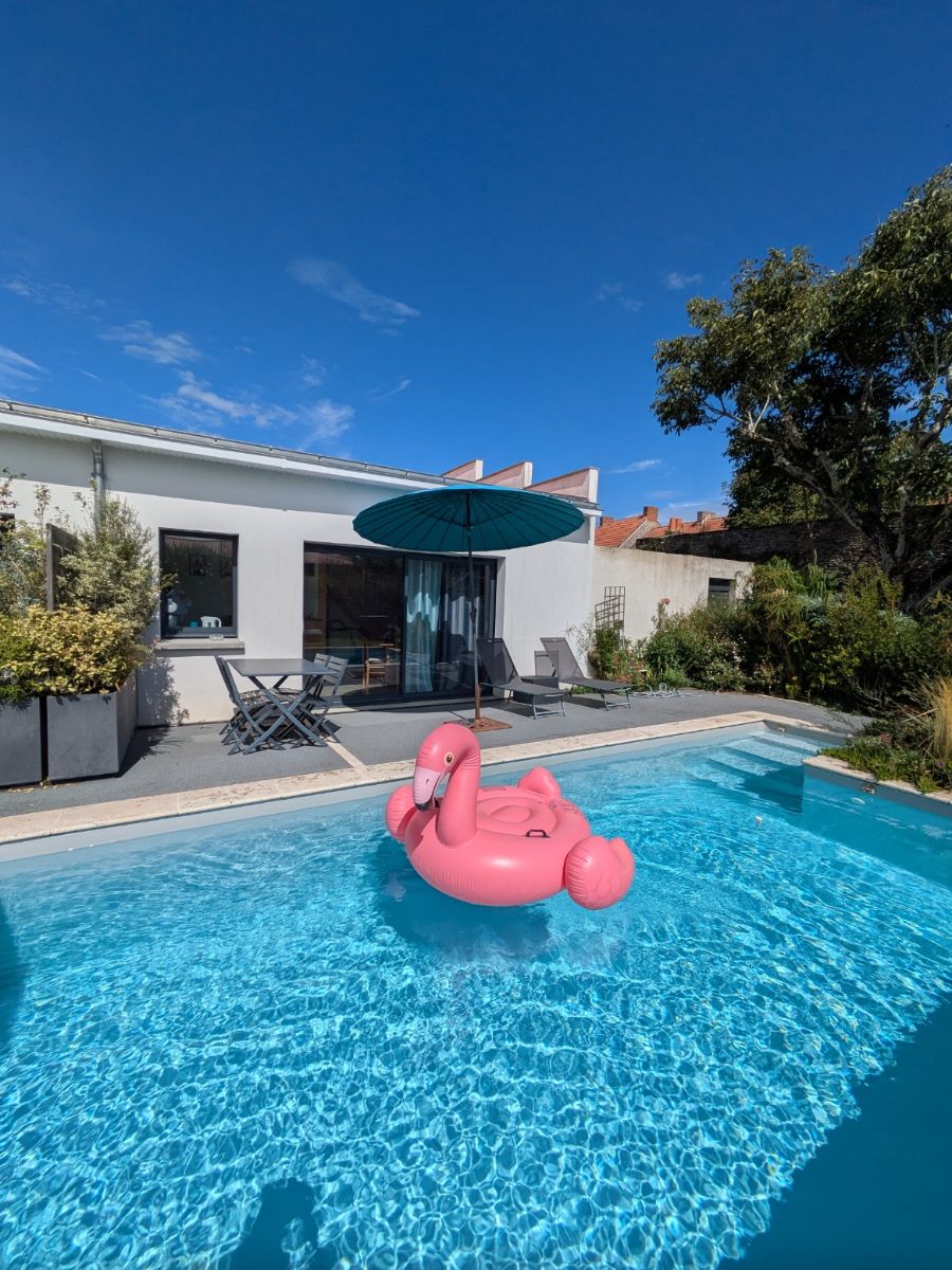 un endroit tres sympas pour prendre un verre ou manger