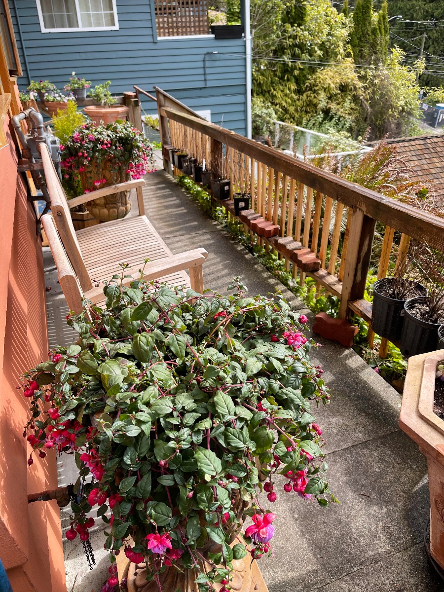 Balcony bench for family and friends outdoor chatting area Balcony bench for family and friends outdoor chatting area