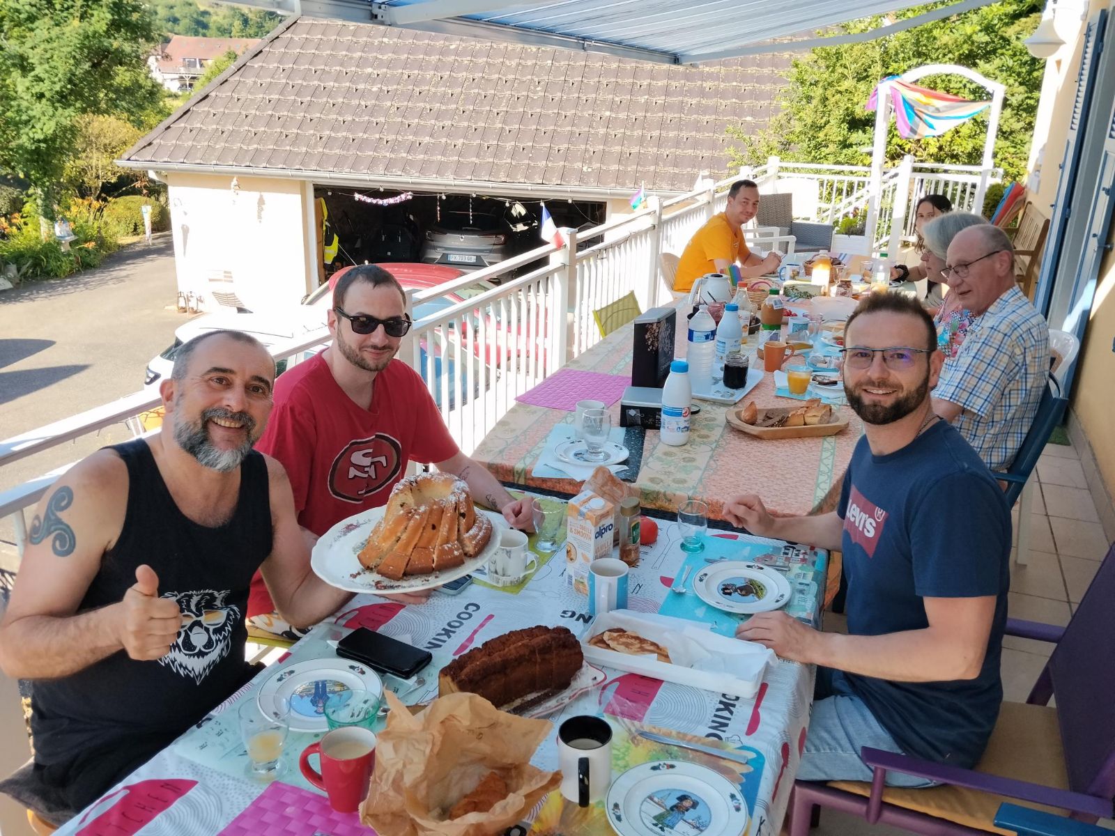 les petits déjeuners sur la terrasse les petits déjeuners sur la terrasse