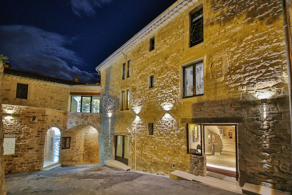 La Maison du Passage de nuit La Maison du Passage de nuit