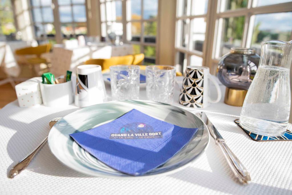 Quand la ville dort, chambre et petit déjeuner Quand la ville dort, chambre et petit déjeuner