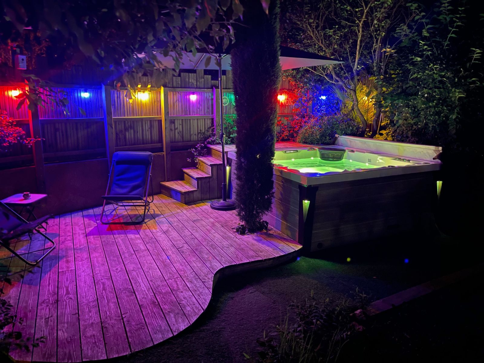 Terrasse commune du spa (naturisme possible)