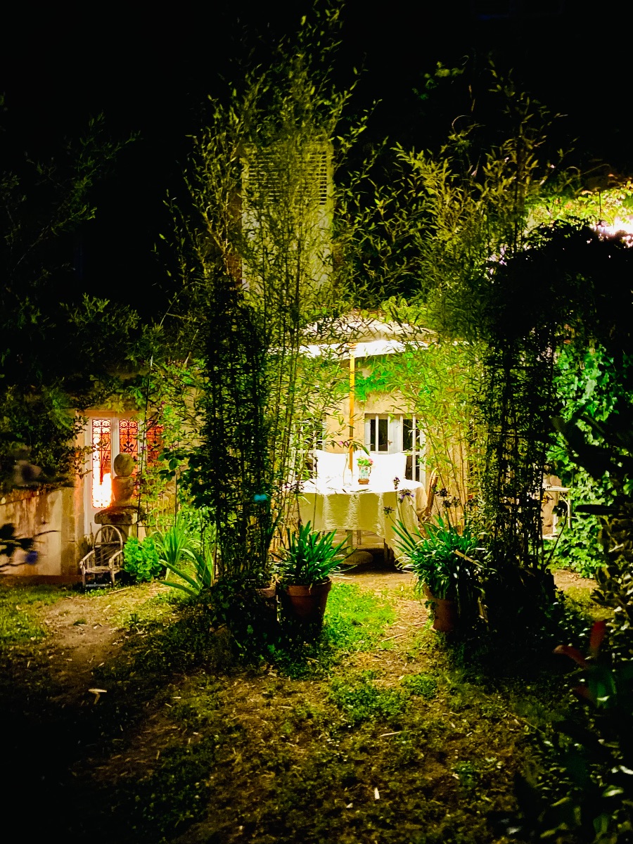 Jardin le soir Jardin le soir