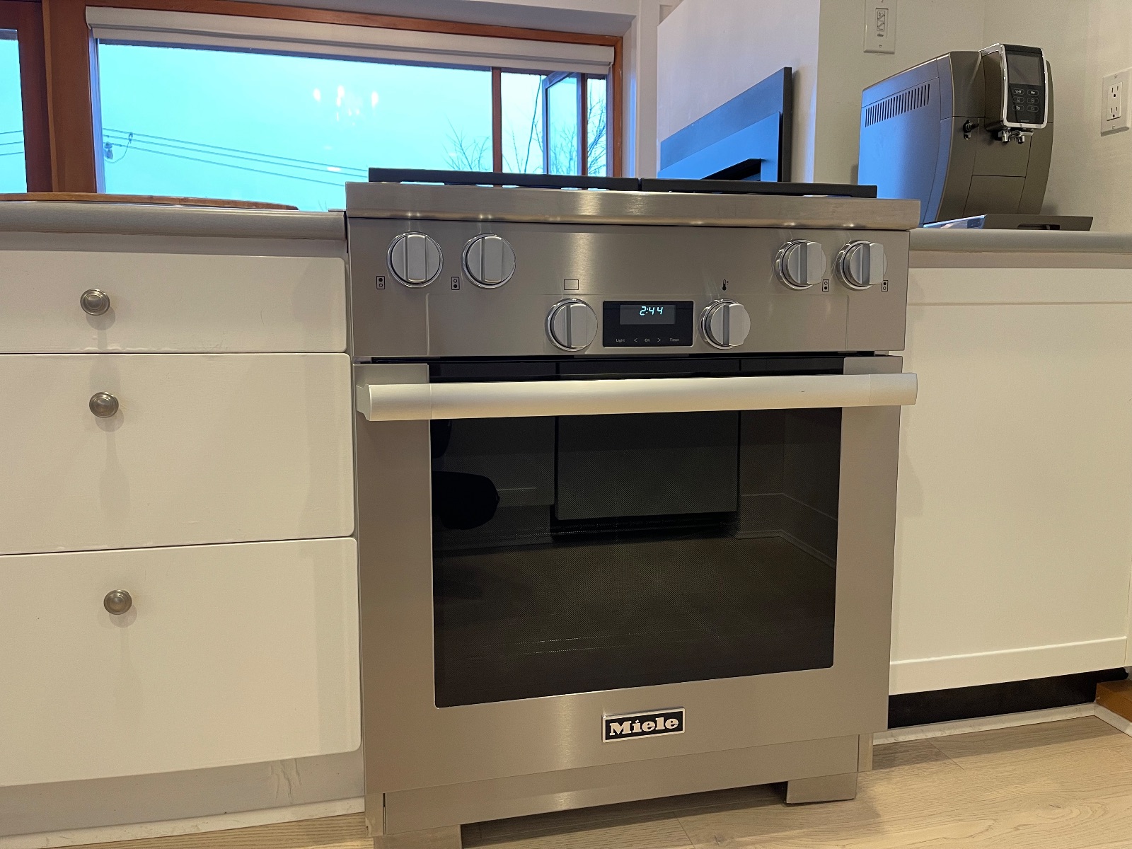 Miele all gas Range-enjoy cooking like a Michelin star chef Miele all gas Range-enjoy cooking like a Michelin star chef