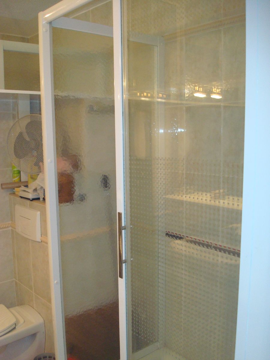 LES MARQUIS HELIOPOLIS La douche LES MARQUIS HELIOPOLIS La douche