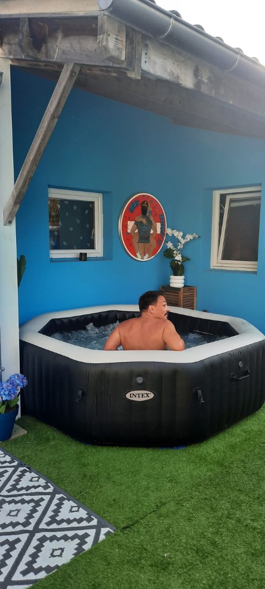 Venez vous d�tendre dans notre jacuzzi