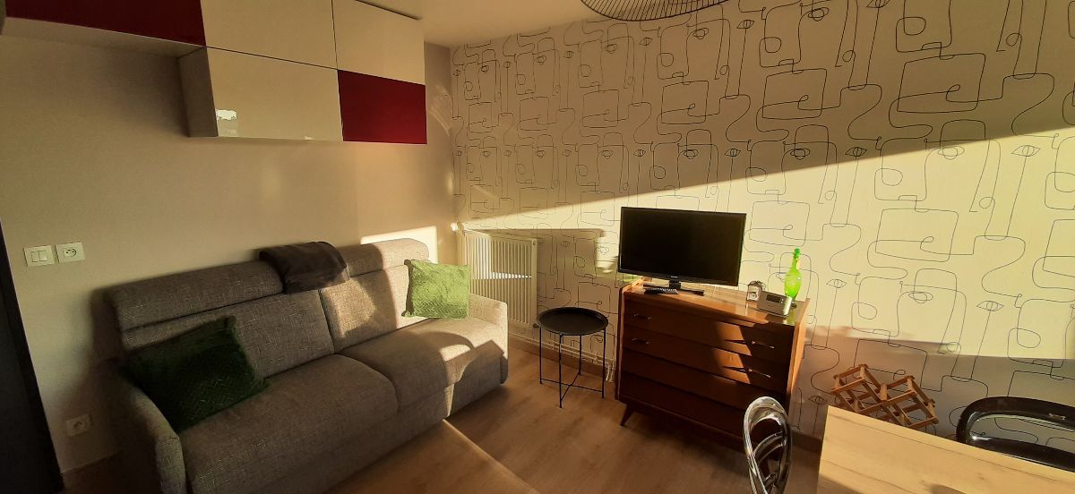 Le salon ensoleillé Le salon ensoleillé