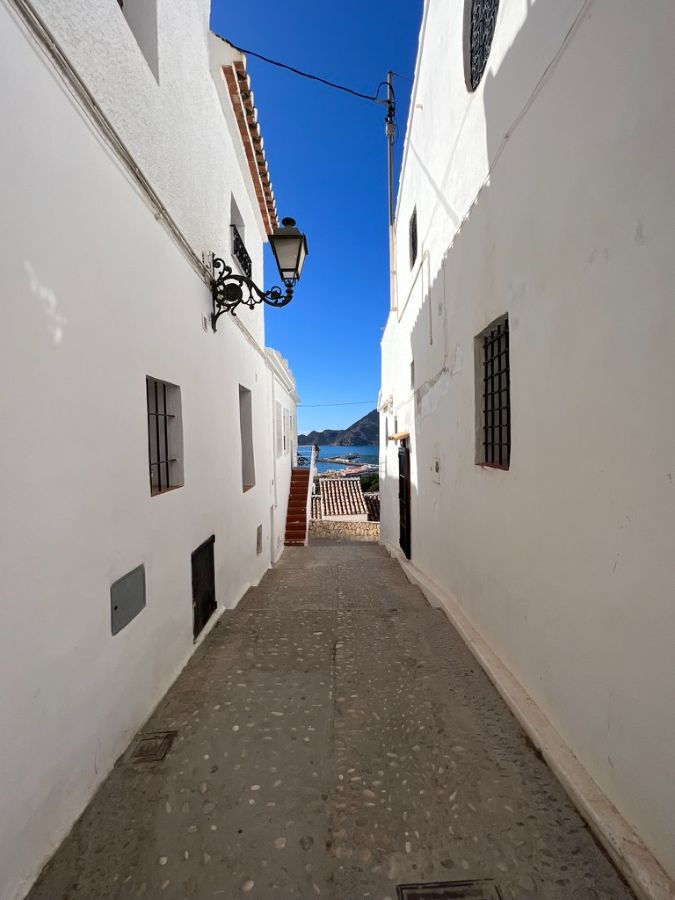 Located in the enchanting old town of Altea